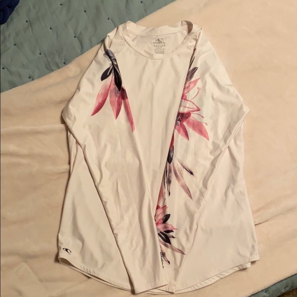 O’Neill white rash guard